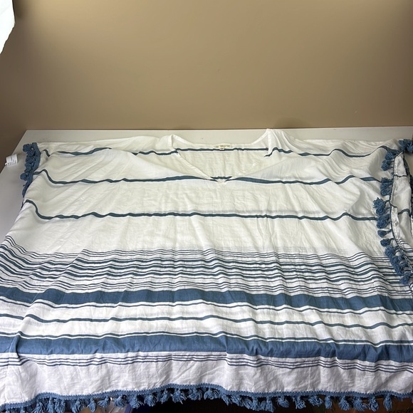 Debbie Katz Blue & White horizontal stripe beach cover up tunic - Picture 4 of 6